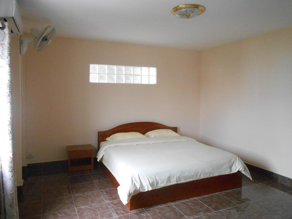Bayern Guesthouse Ban Nongdouang Room photo