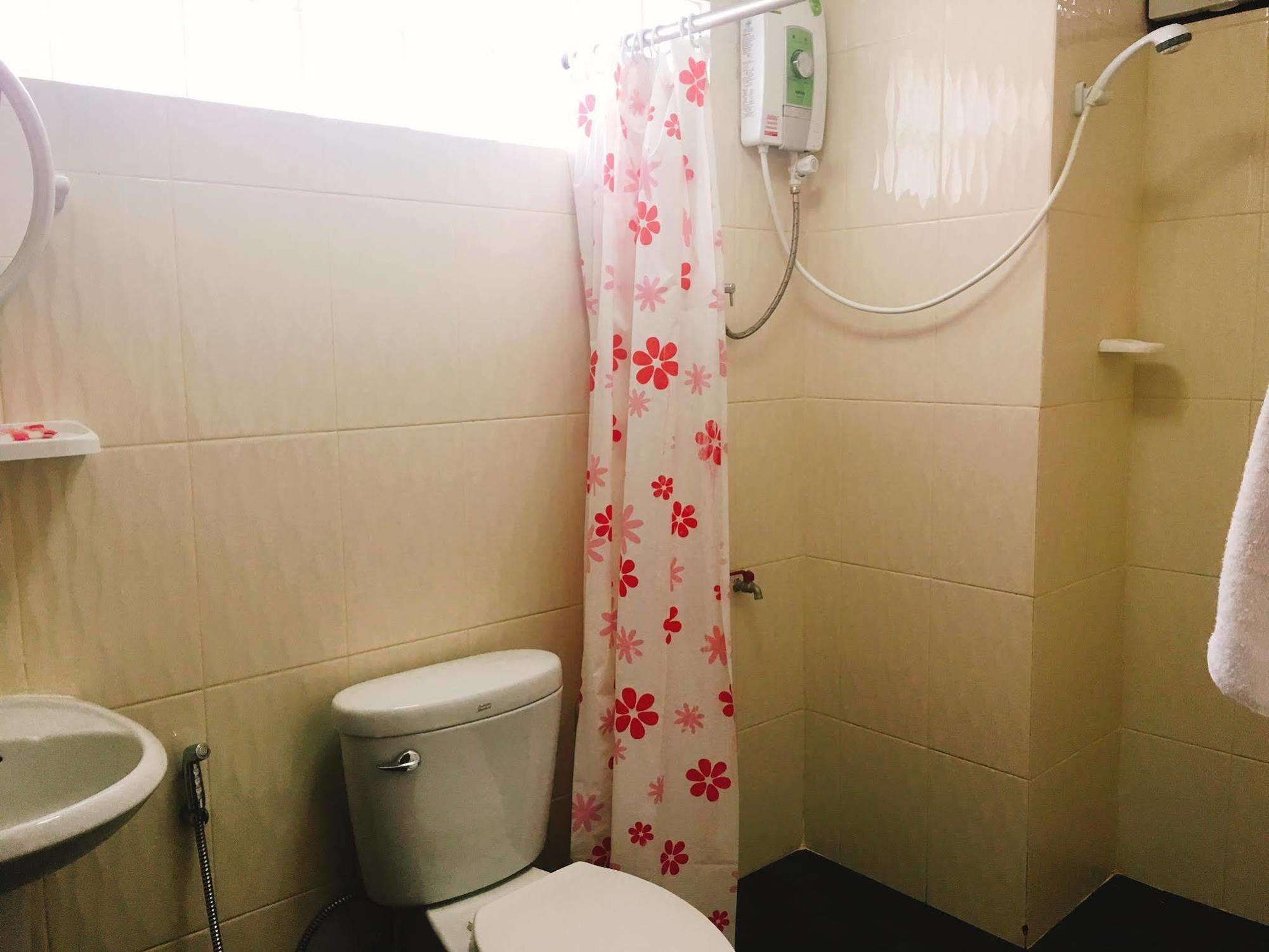 Bayern Guesthouse Ban Nongdouang Exterior photo